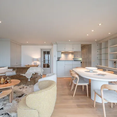3e Verdiep 3-slaapkamer Op De Zeedijk In Hartje Voor 7 Personen Knokke-Heist